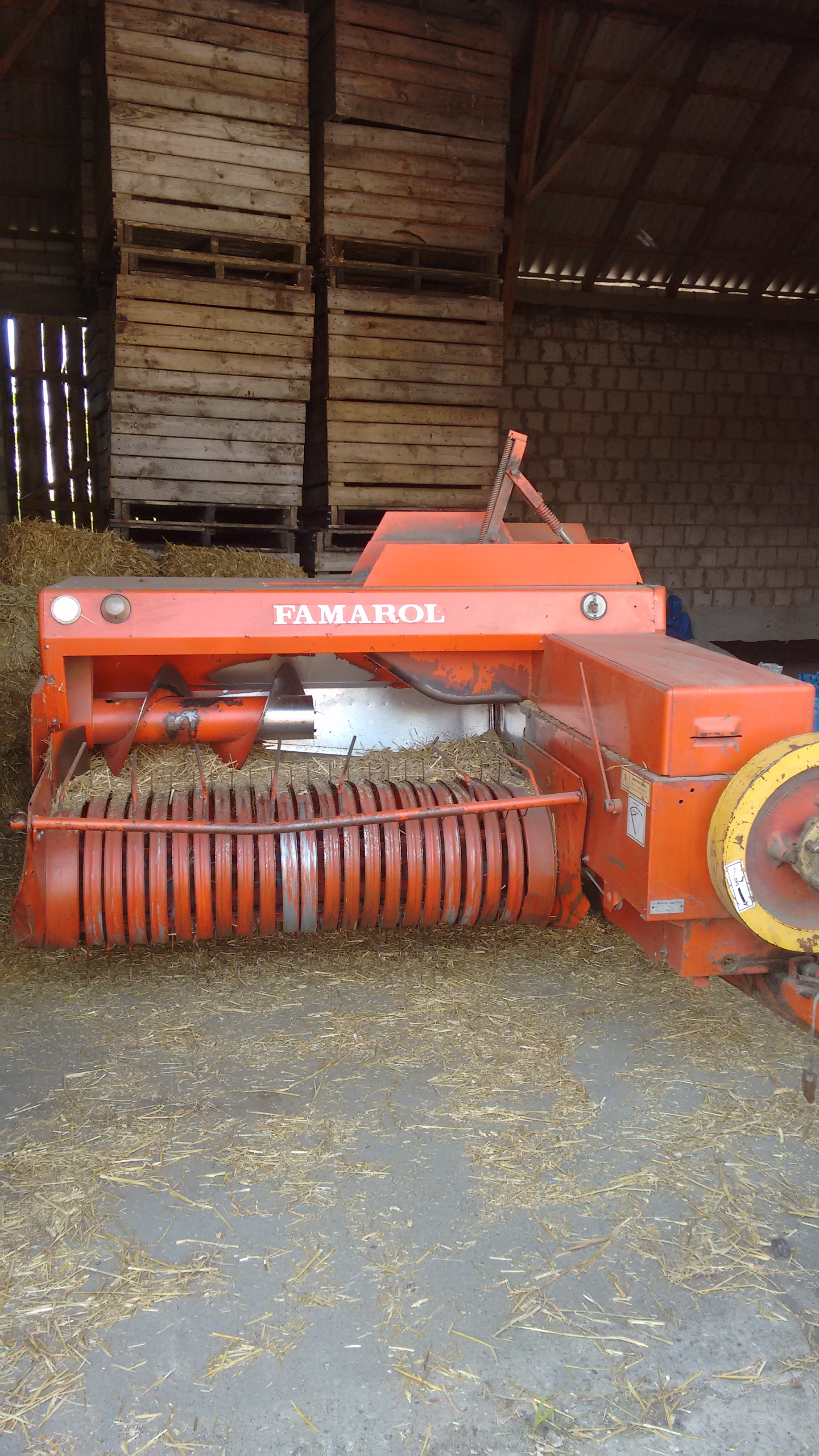 Prasa Famarol