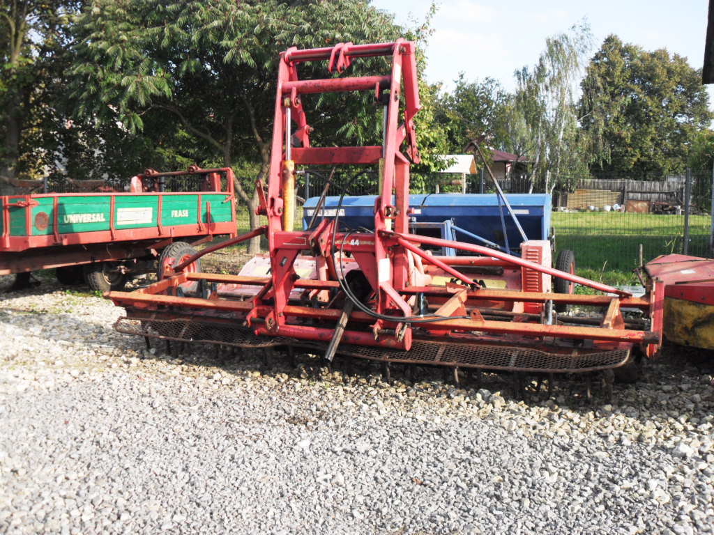 Brona wirowa Agregat uprawowo-siewny 4m LELY  ROTERRA 44 SERIES