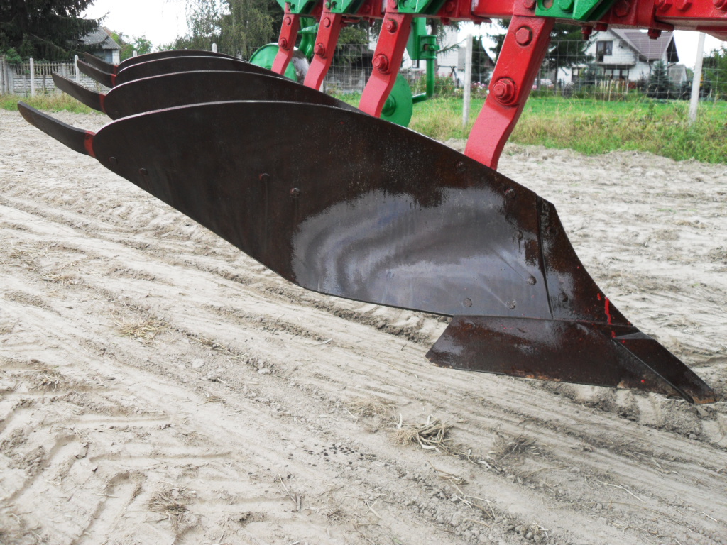 Pług KVERNELAND LD 8 4 skibowy obrotowy Bardzo ładny stan