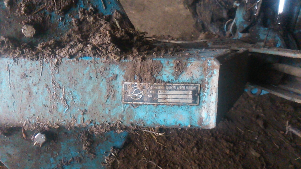 pługi lemken opal