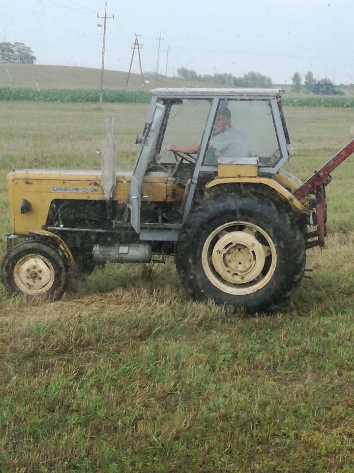 Sprzedam maszyny rolnicze Ciągniki,pługi,przyczepy,siewnik i wiele innych