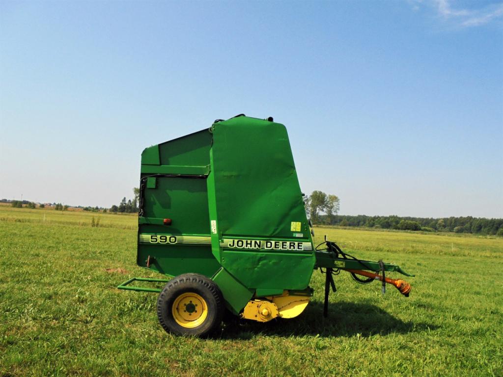 Sprzedam prasę John Deere 590 - zmniennokomorowa