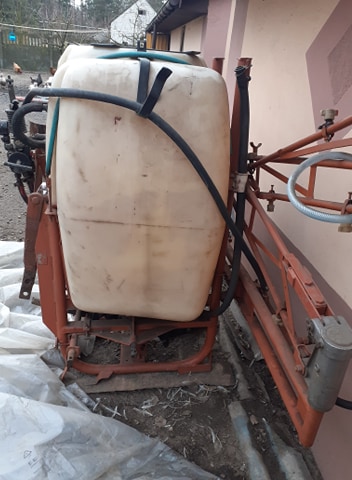 Sprzedam opryskiwacz 1978 rok poj.400L