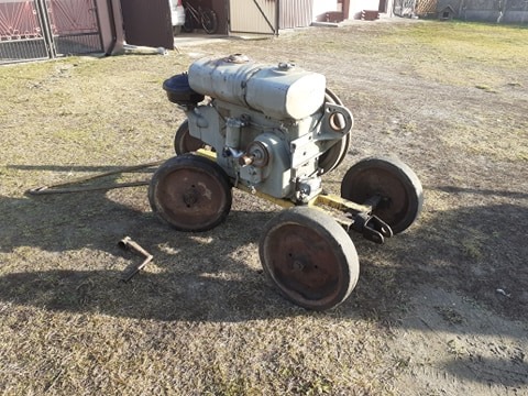 Sprzedam silnik ES 320 18 KW Andrychów 1986 rok produkcji.