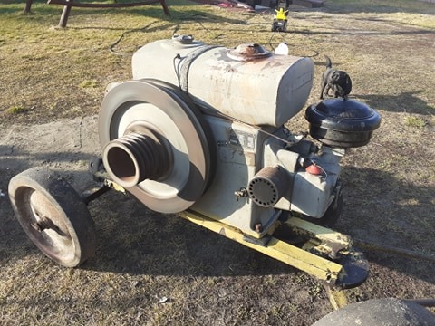 Sprzedam silnik ES 320 18 KW Andrychów 1986 rok produkcji.