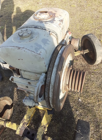 Sprzedam silnik ES 320 18 KW Andrychów 1986 rok produkcji.
