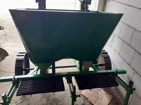 Sprzedam sadzarke firmy Mat-chem -1990 rocznik