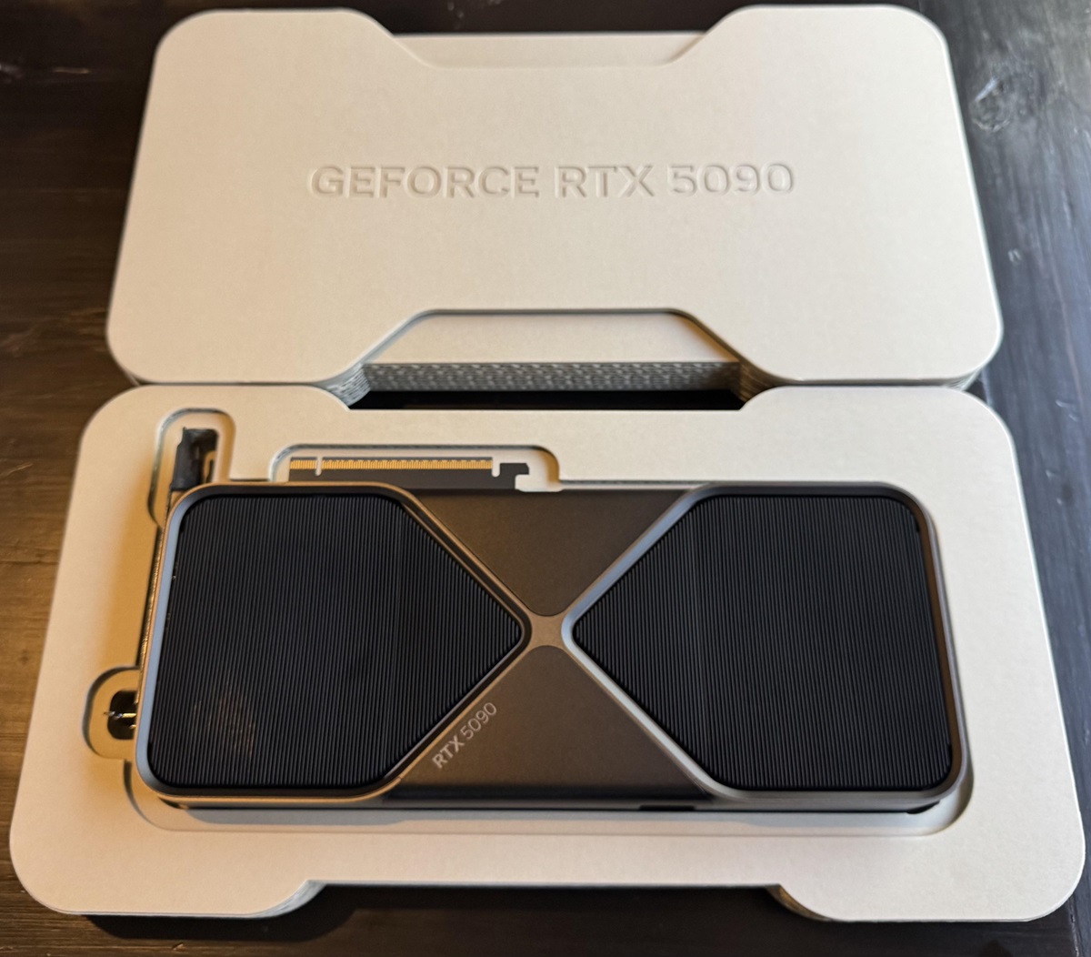 GeForce  RTX 5090 , RTX 5080, RTX 5070 Ti , RTX 5070 , RTX 4090 , RTX 4080 Super,  RTX 4080 , RTX 4070 Ti Super,  RTX 4070 Ti , RTX 4070 Super
